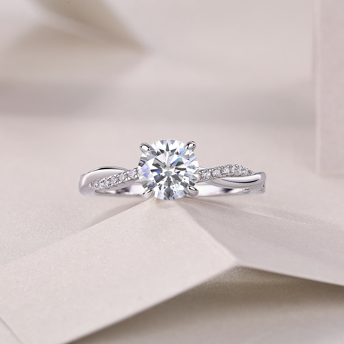 Celestia Solitär Ring – Moissanite & 925 Sterling Silber