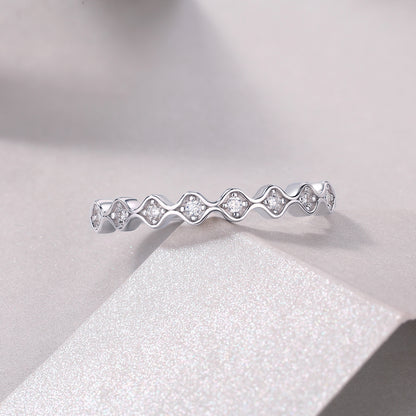 Veloura Wave Ring – Moissanite & 925 Sterling Silber