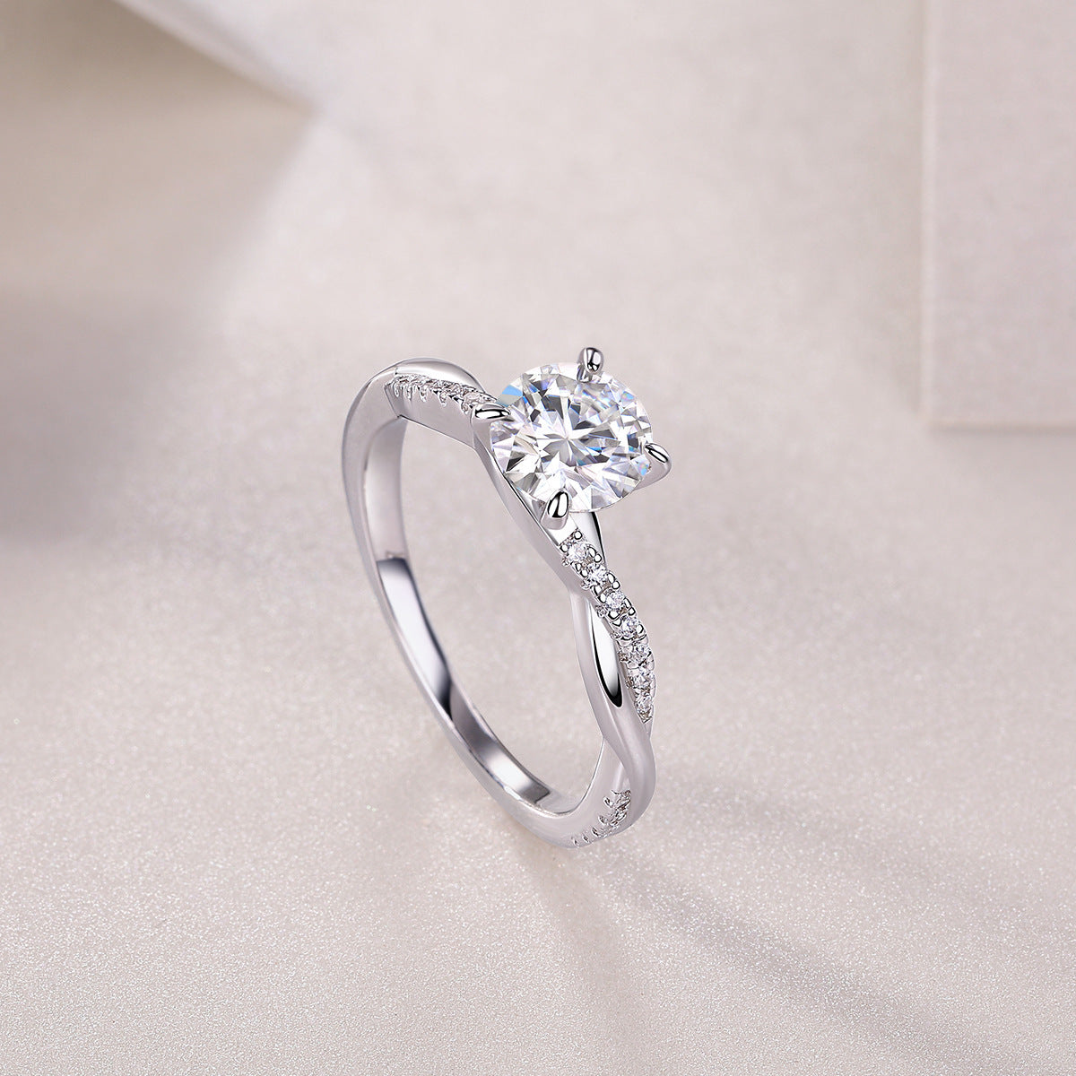 Celestia Solitär Ring – Moissanite & 925 Sterling Silber