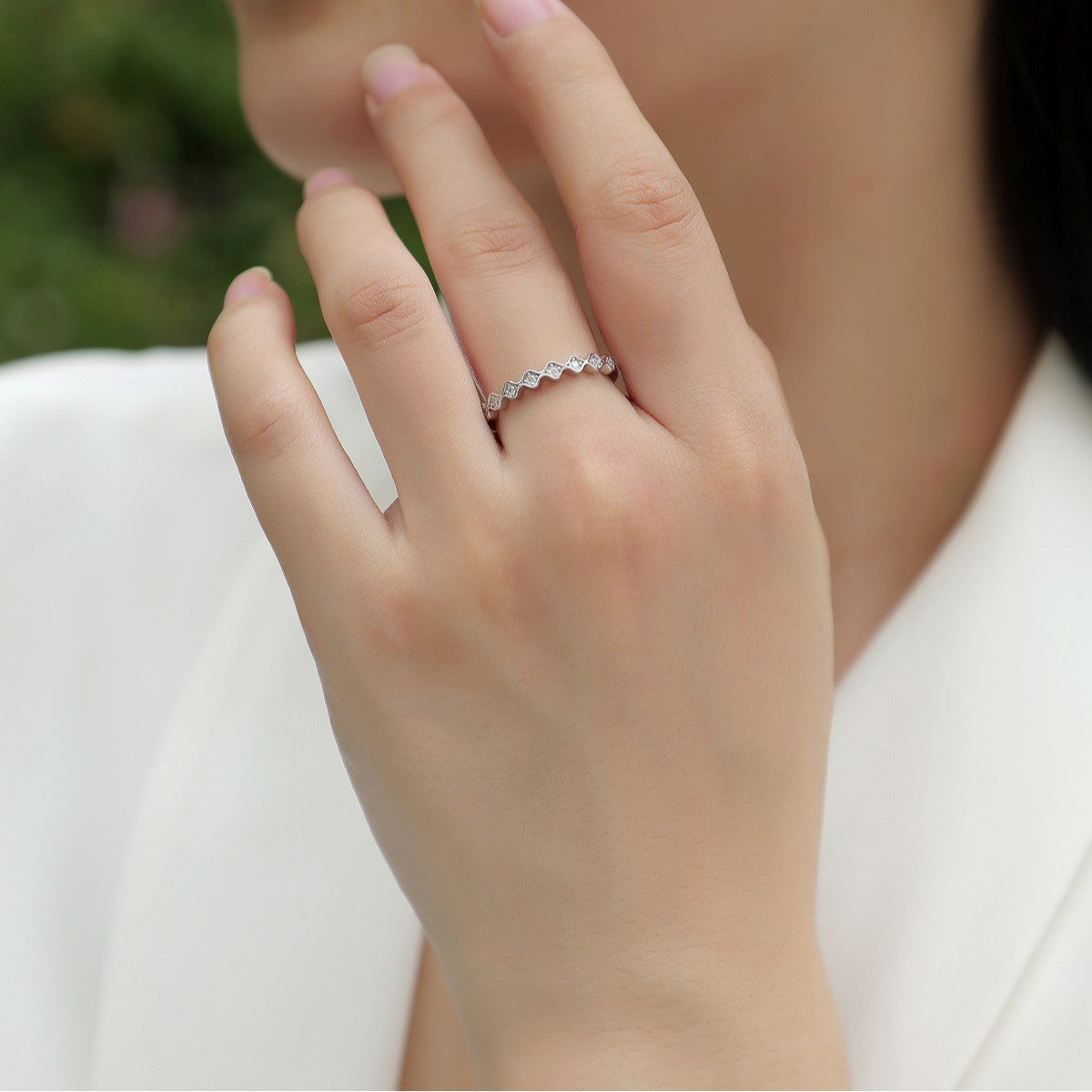 Veloura Wave Ring – Moissanite & 925 Sterling Silber